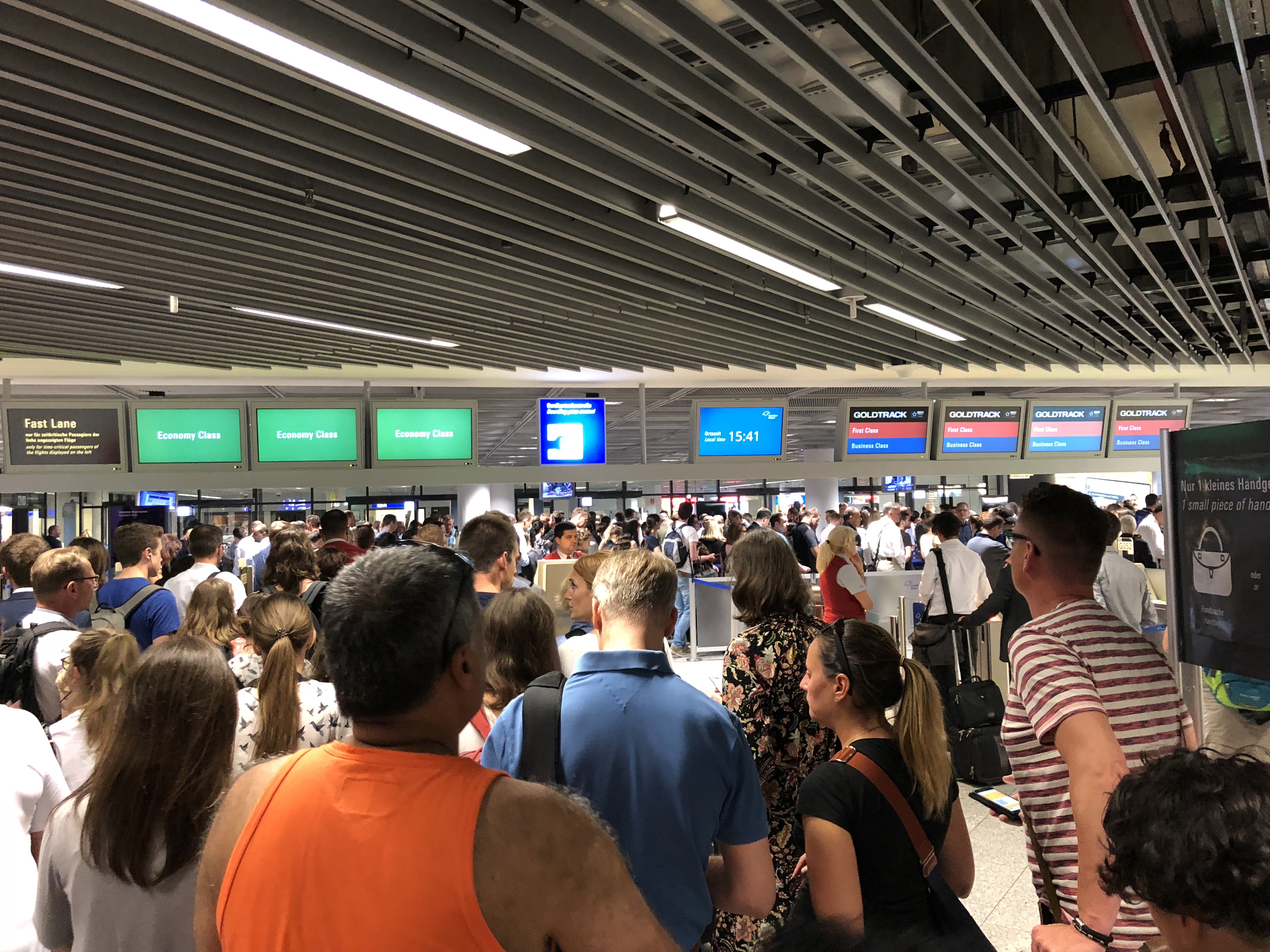 Frankfurt Main Airport Customer Reviews | SKYTRAX